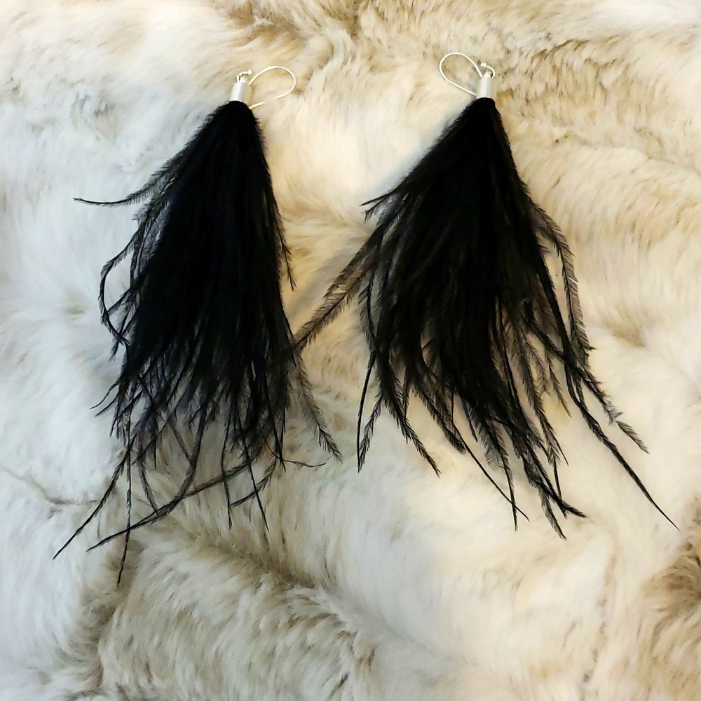 boho dainty black feather earrings-
